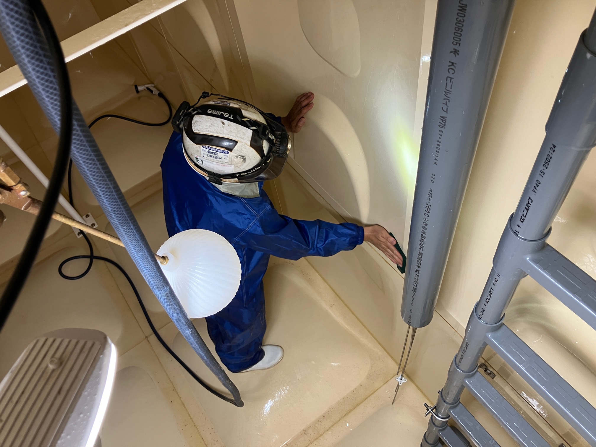 FRP貯水槽（受水槽）清掃・消毒（名古屋市・集合住宅）