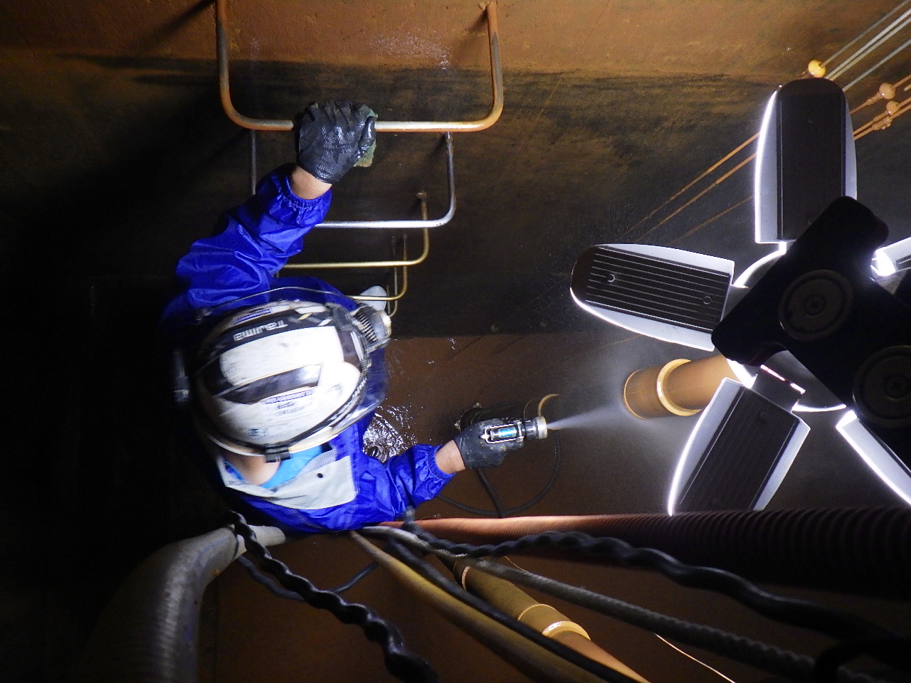 井水槽（井戸水貯水槽）清掃・消毒（名古屋市・工場）