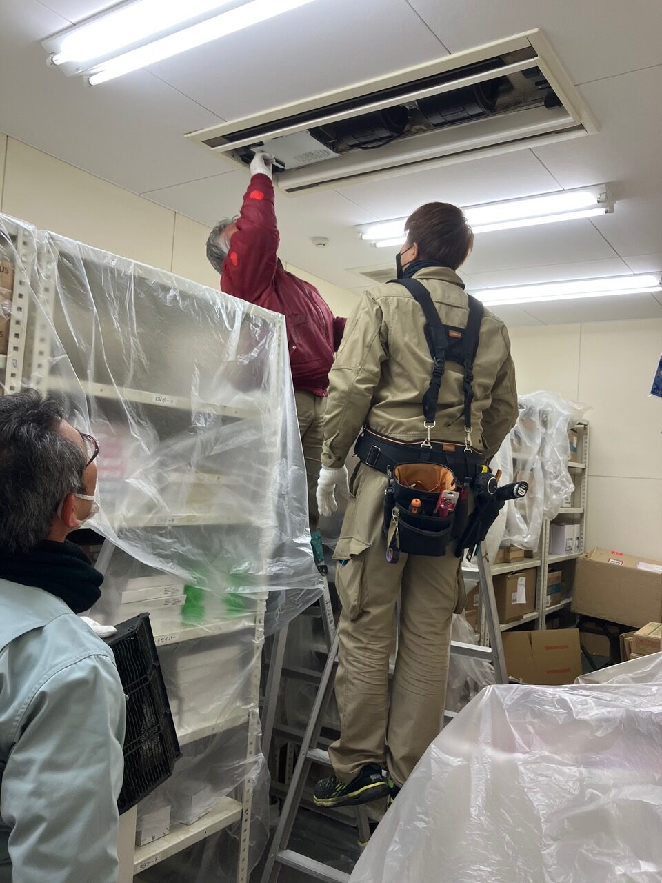 天井カセット形エアコン更新工事（名古屋市・事務所）