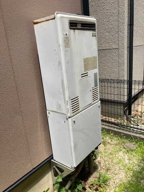 家庭用ガス給湯器の更新工事（名古屋市・戸建て）更新前