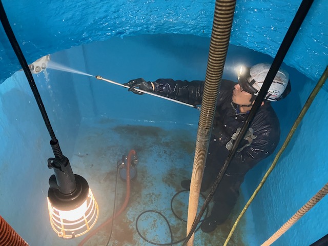 蓄熱槽（空調用）清掃・消毒（名古屋市・オフィスビル）
