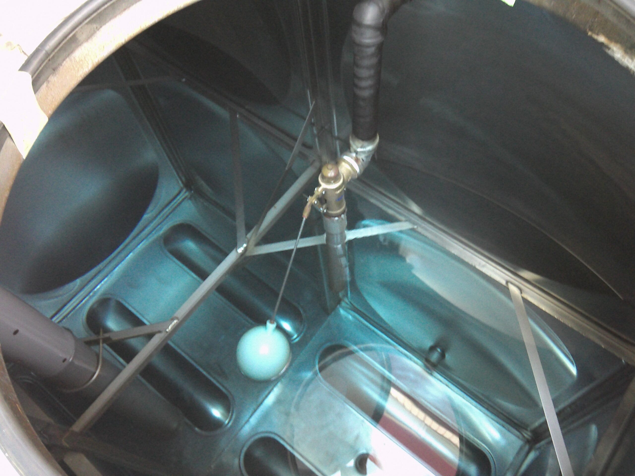 貯水槽のボールタップ交換・水位調整(名古屋市)